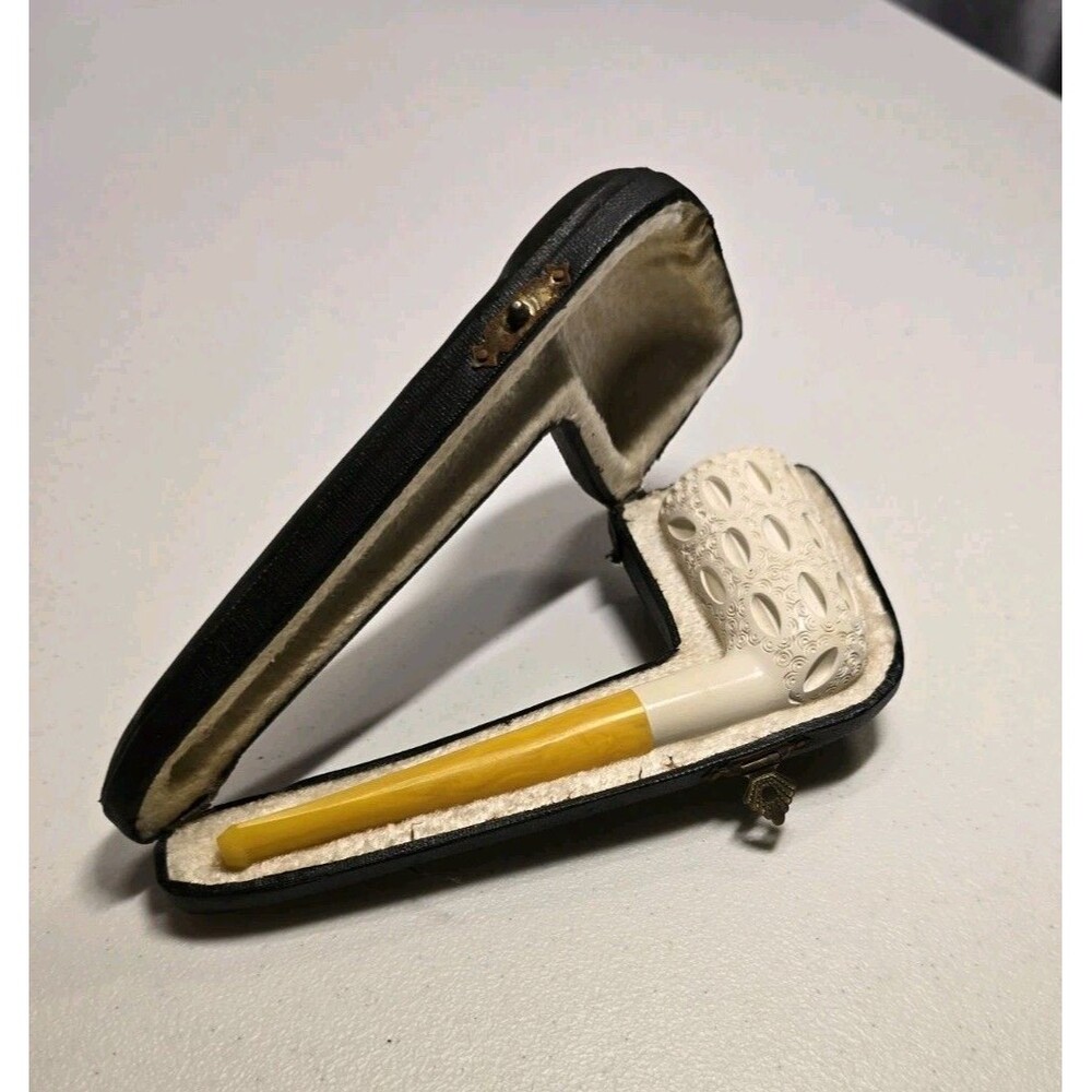 Vintage Turkish Meerschaum Hand Carved Pipe 6” With Case